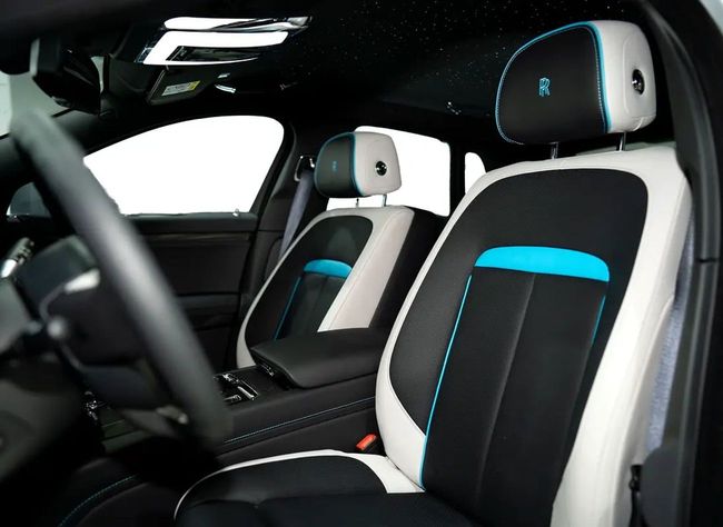 Rolls-Royce Ghost Rolls Royce Ghost Black Badge 6.6L BLACK BADGE DELIVERY MILEAGE STARLIGHT REAR TVS CARBON, миниатюра 25
