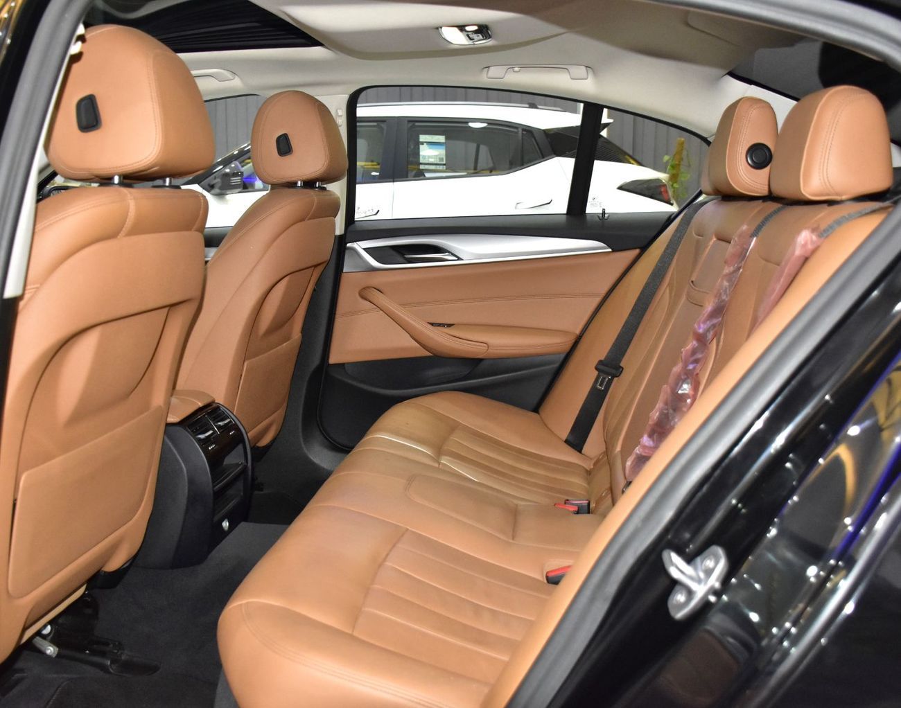 BMW 520i EXCELLENT DEAL for our BMW 520i ( 2019 Model ) in Black Color European Specs