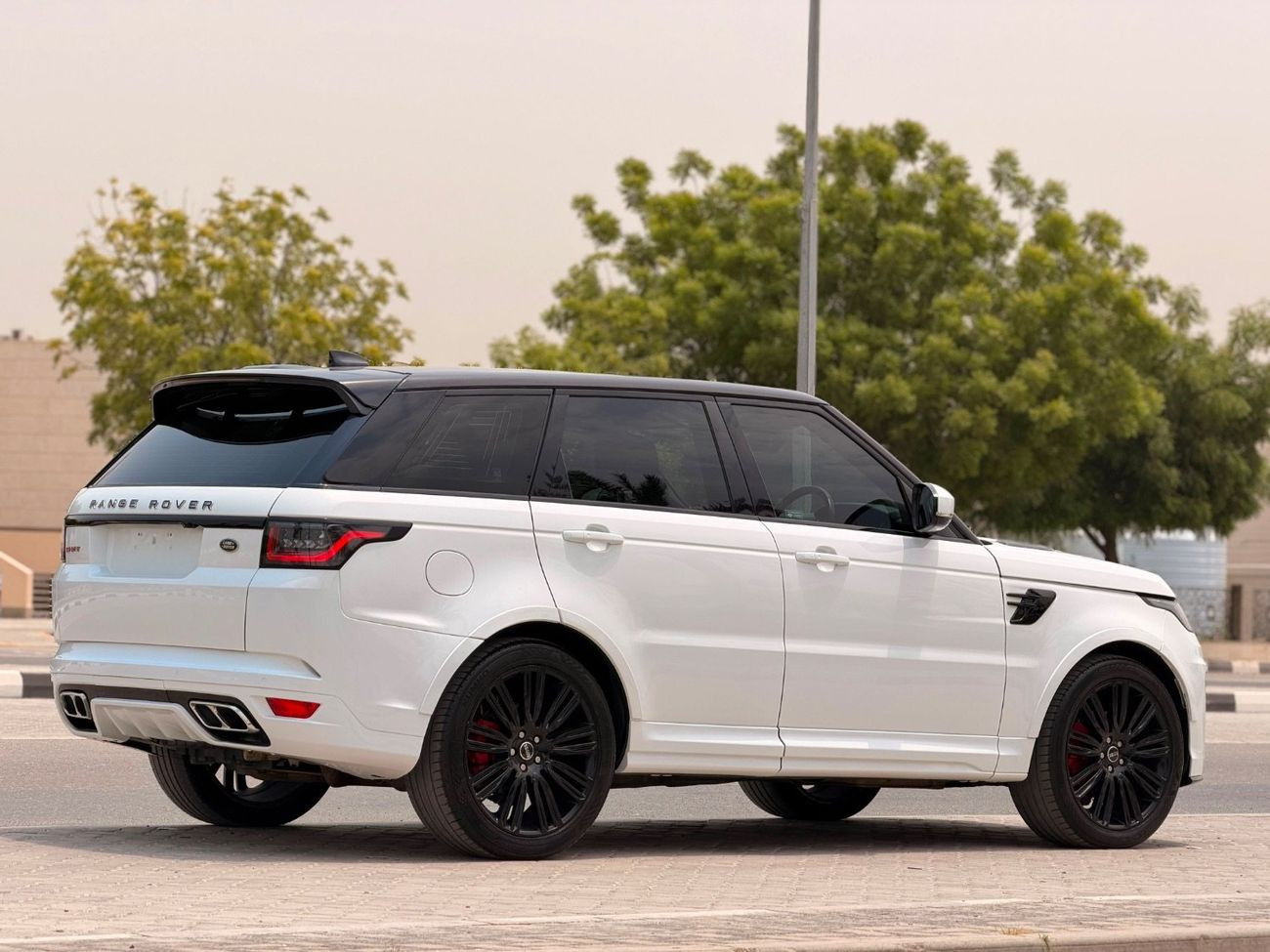 Land Rover Range Rover Sport HSE DYNAMIC