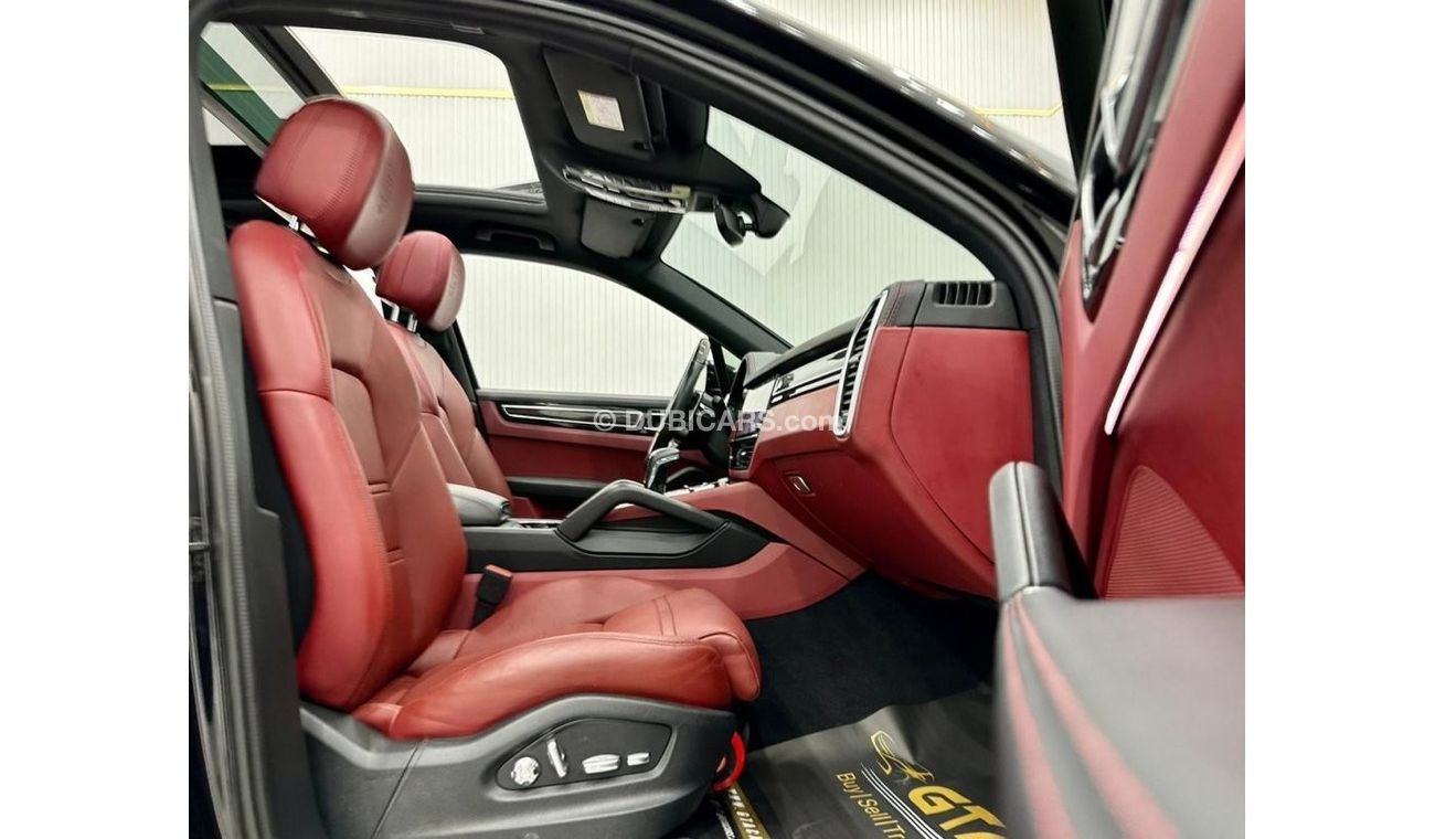 Porsche Cayenne 2019 Porsche Cayenne S, Full Porsche Service History, Warranty, Low Kms, GCC Specs