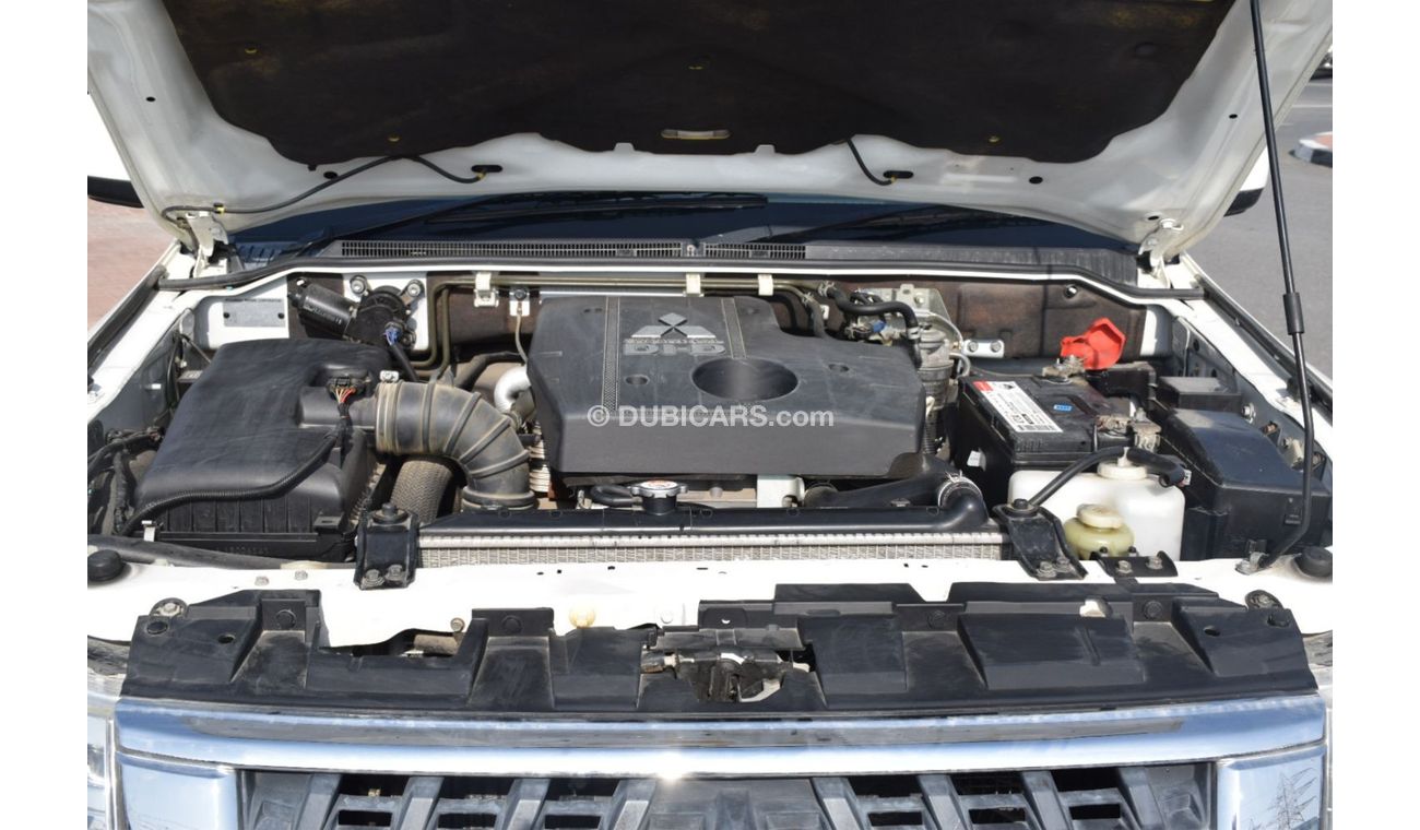 ميتسوبيشي باجيرو