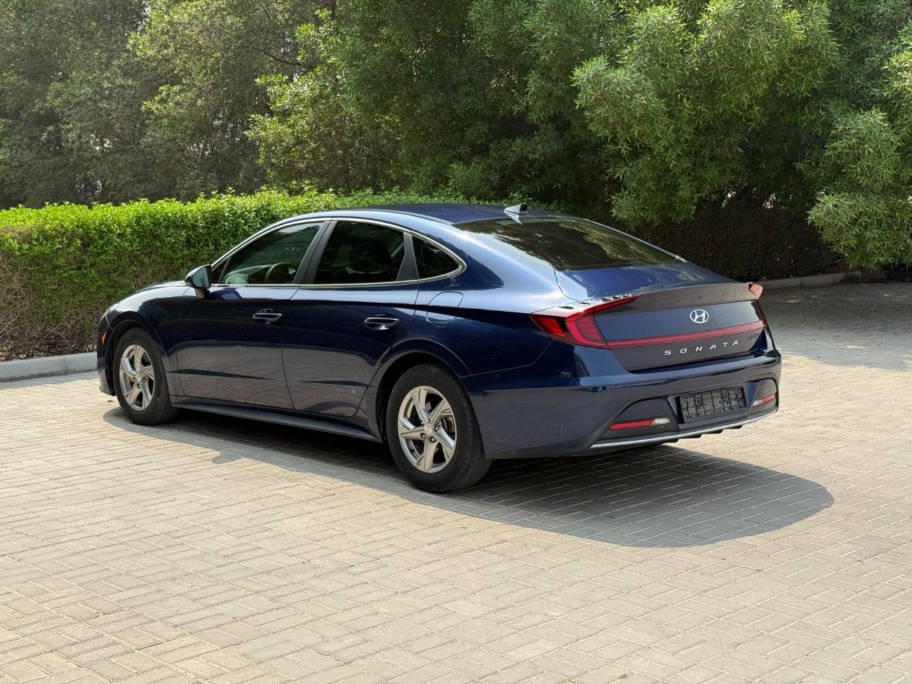 Hyundai Sonata Mid option 2.5L