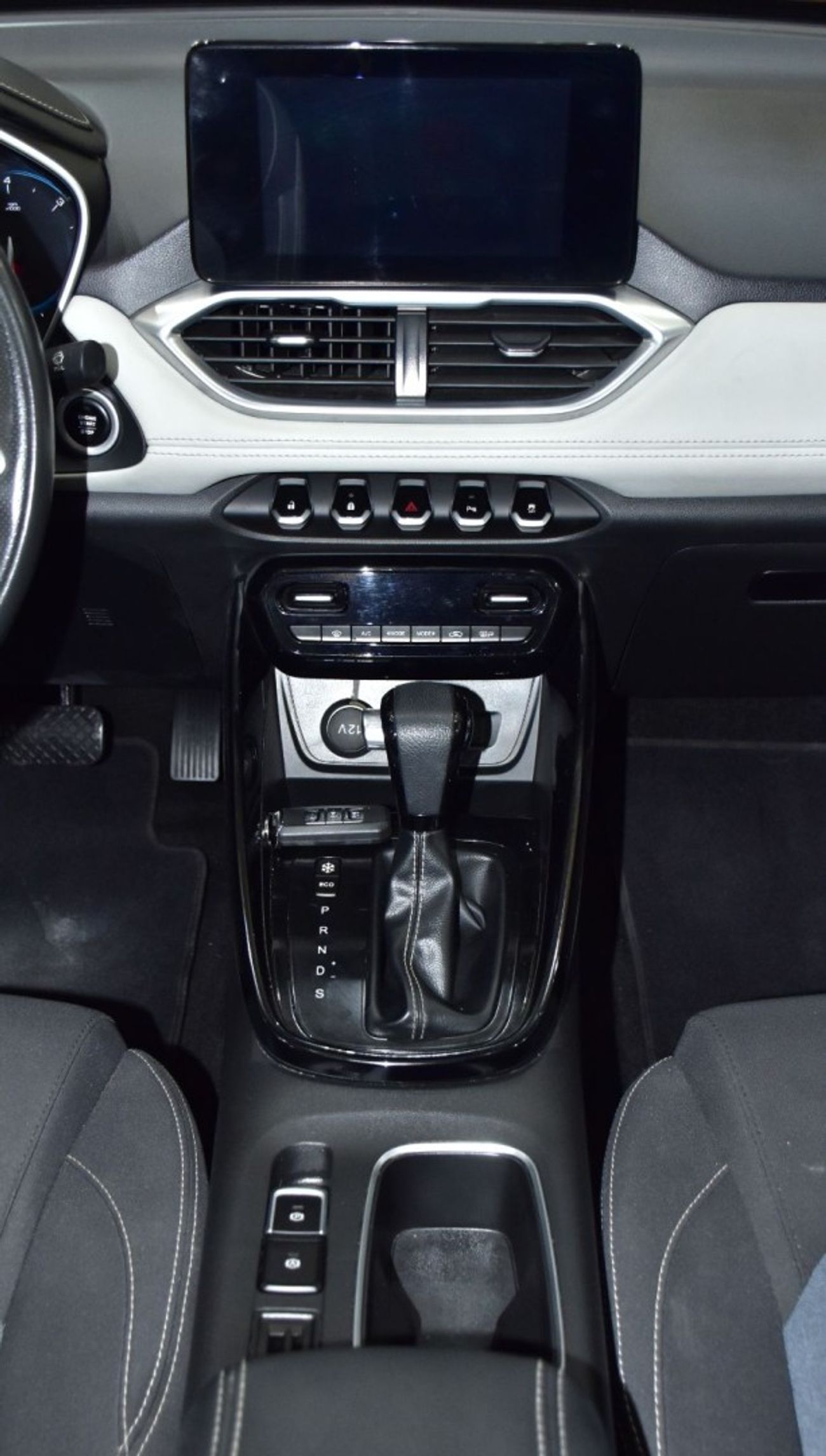 Chevrolet Captiva EXCELLENT DEAL for our Chevrolet Captiva Premier ( 2023 Model ) in Red Color GCC Specs