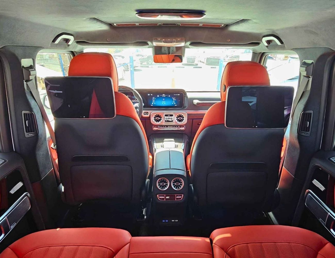 Mercedes-Benz G 63 AMG MERCEDES BENZ G63 AMG BITURBO / 4.0L V8 PETROL/360* CAMERA/SUNROOF WIHT LEATHER SEATS (CODE # G63BT)