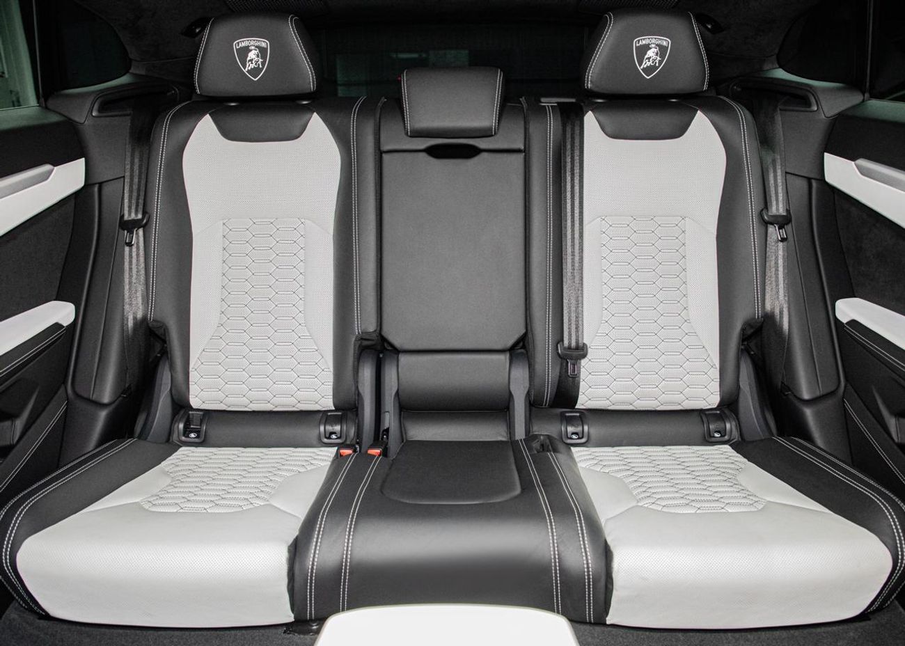 لامبورغيني اوروس STD 4.0T V8