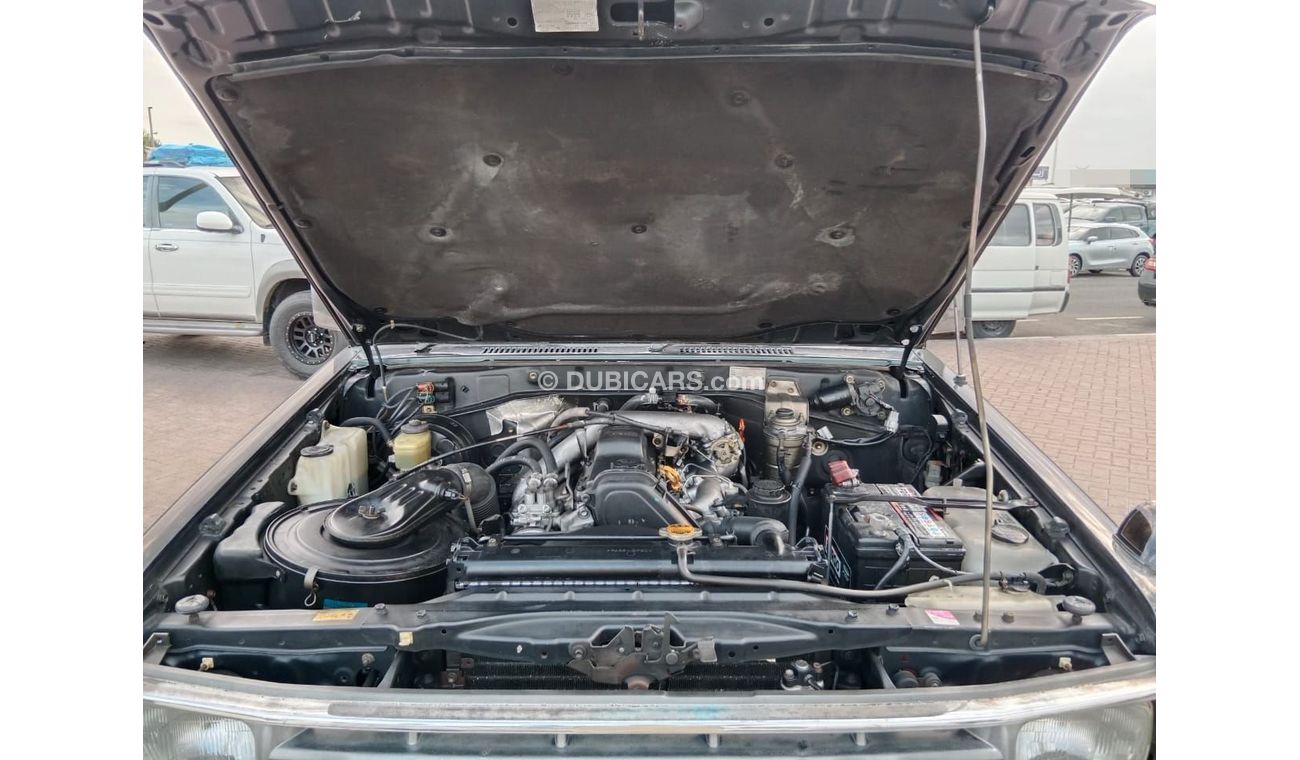 تويوتا لاند كروزر TOYOTA LAND CRUISER RIGHT HAND DRIVE(PM1730)