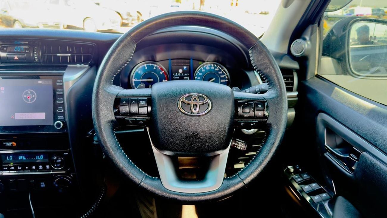 Toyota Fortuner ROOF MOUNTED LED LIGHTS | CONTROLLER SPEAKER MICROPHONE | PUSH START ENGINE | PARKING SENSOR | DIGIT