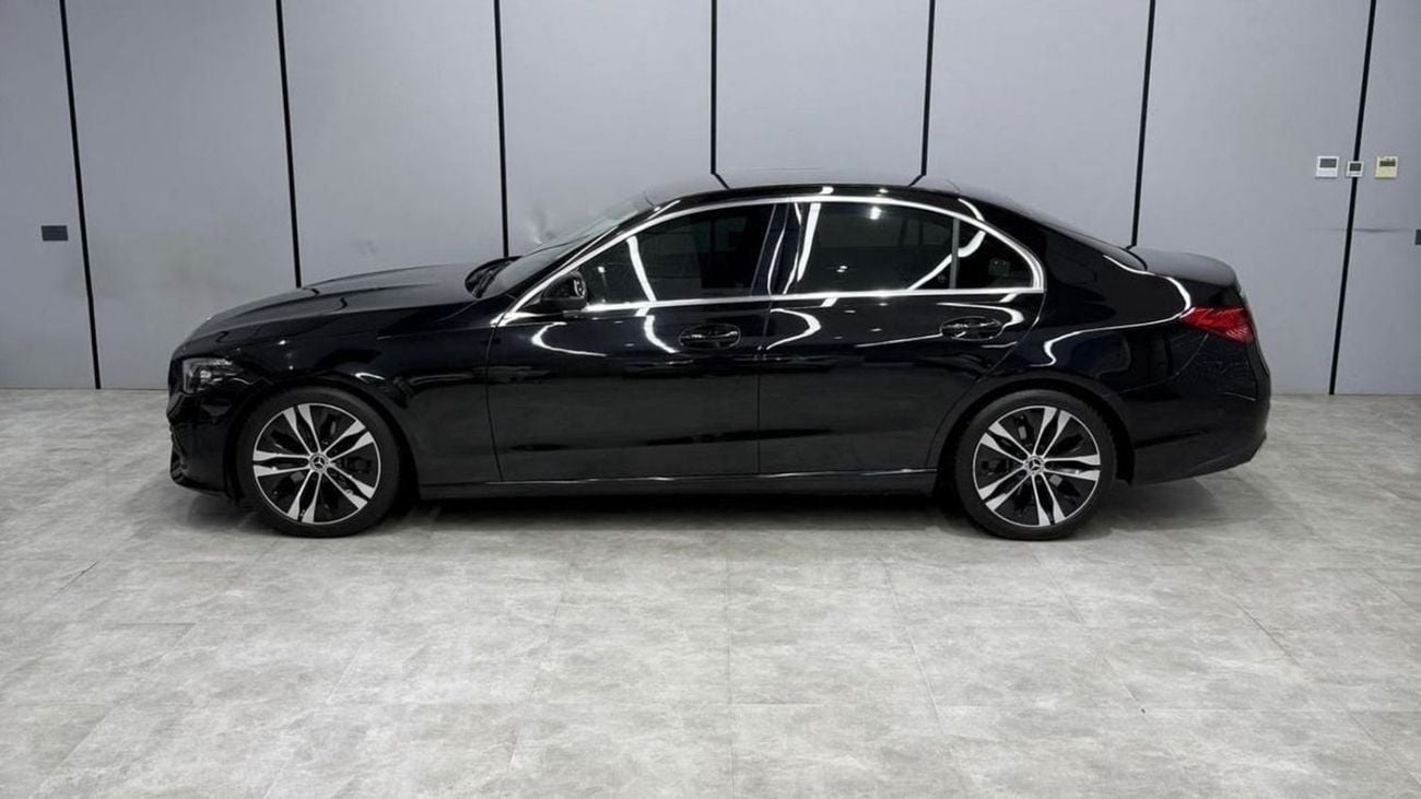 Mercedes Benz 200 AMG 2023 European specs