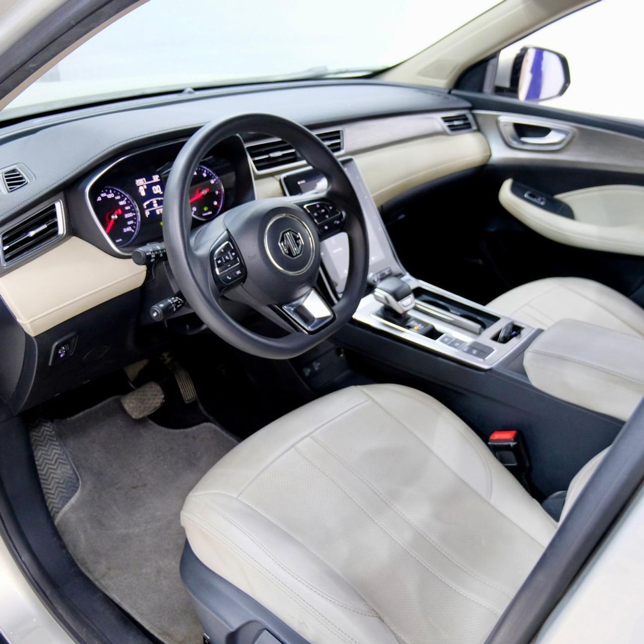 MG RX5 AED 1,058 P.M l  0% Down Payment l MG RX 5 l Under Warranty