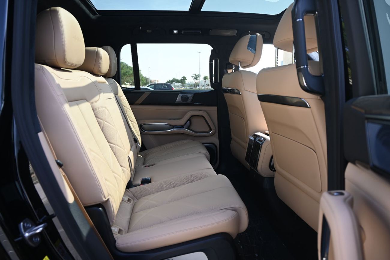 بي واي دي ليوبارد 8 Smart and Brave Flagship Edition (7 Seats)