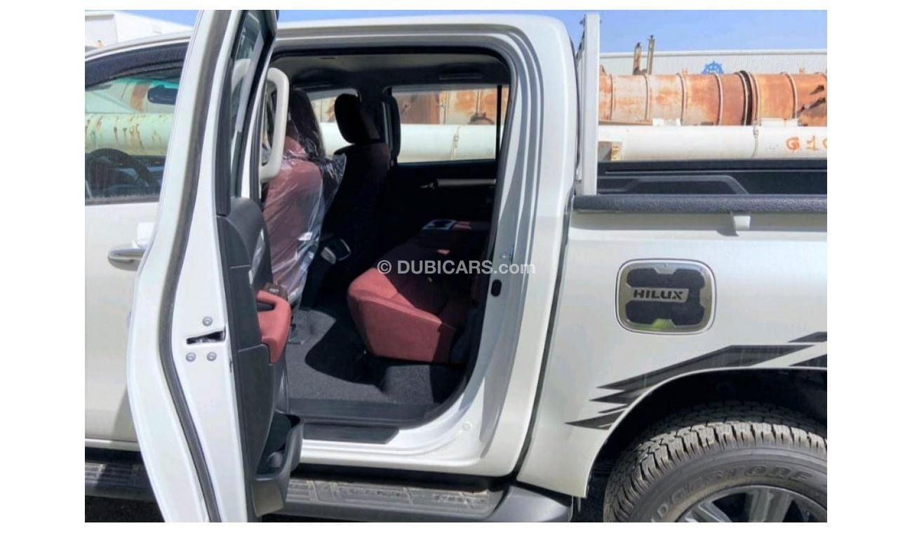 Toyota Hilux 2023 TOYOTA HILUX 2.7L GASOLINA A/T DISPONIBLE