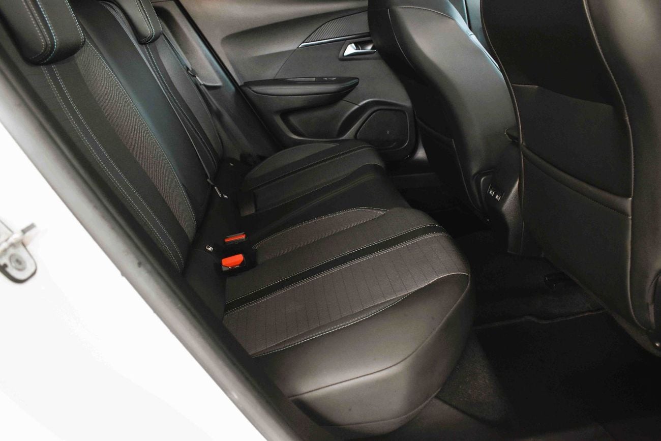 Peugeot 2008 ALLURE FROM AED 689 PM. MANUFACTURER WARRANTY INCLUDED!