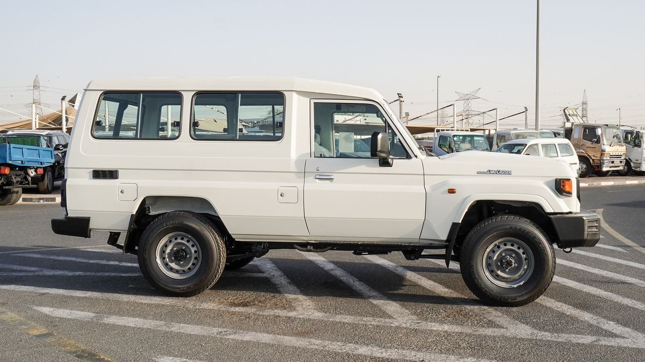 Toyota Land Cruiser 70 LC 78 HARDTOP 4.0L MT 4.0L V6 M/T