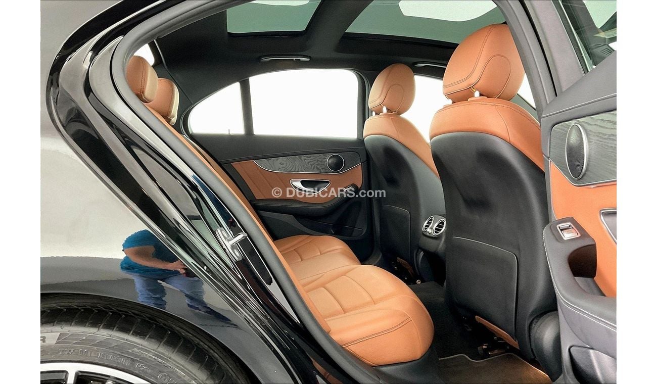 Mercedes Benz C200 Premium (AMG Line)