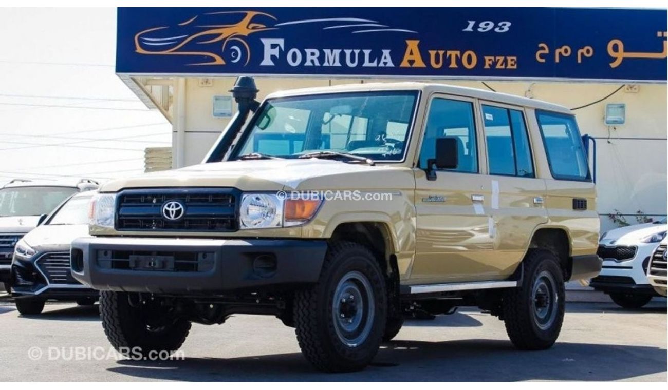 Toyota Land Cruiser 70 TOYOTA LAND CRUISER HARDTOB 5 DOOR  4X4 4.2L V6 DIESEL///2023///SPECIAL OFFER///BY FORMULA AUTO FOR