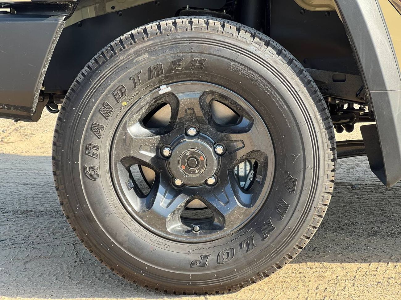 تويوتا لاند كروزر بيك آب S/C LC79 2.8L DSL M/T // 2025 // HIGH OPTION WITH RADAR , DIFF LOCK , DVD&BACK CAMERA // SPECIAL OFF