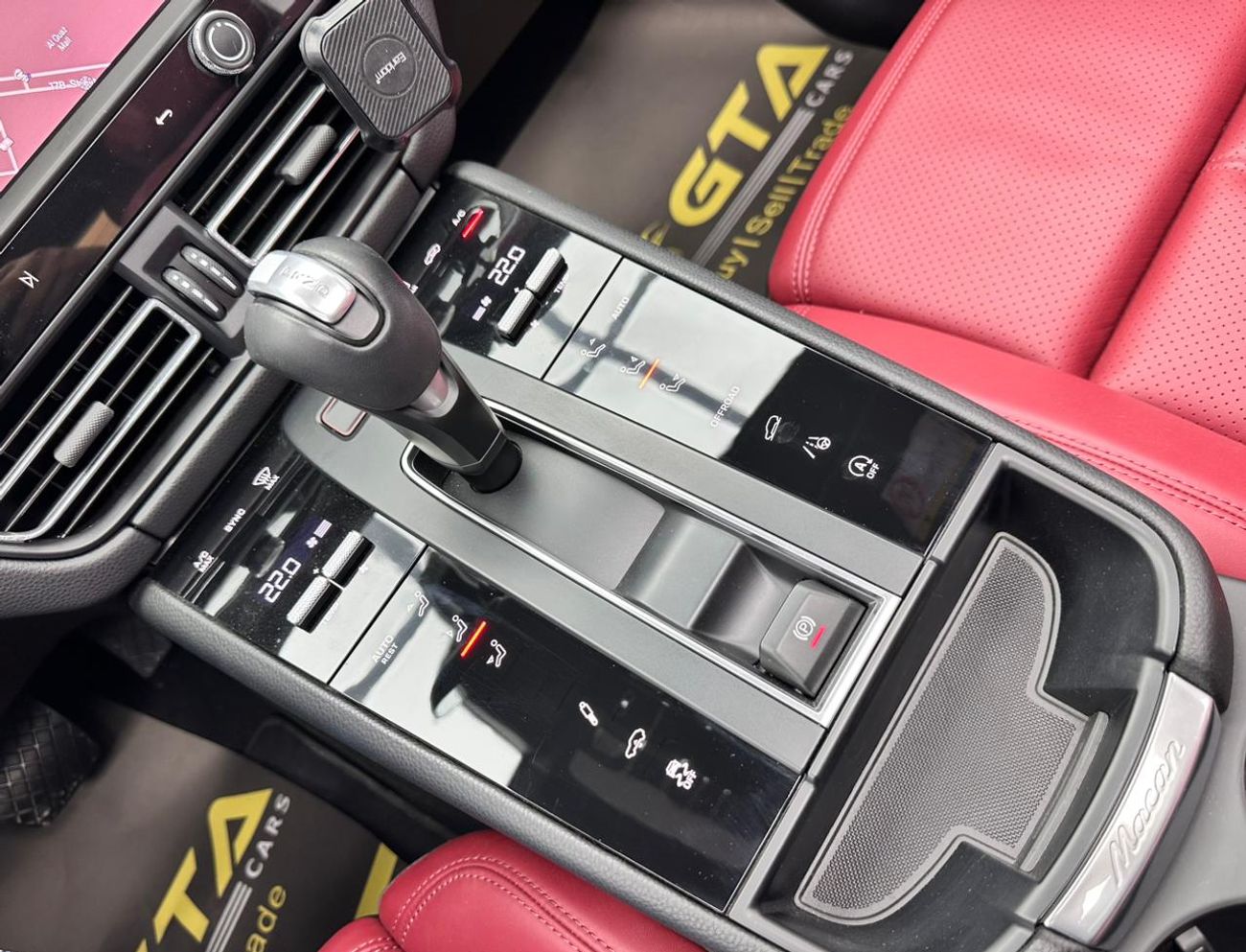 بورش ماكان 2024 Porsche Macan S, Oct 2026 Porsche Warranty, Porsche Full Service History, GCC