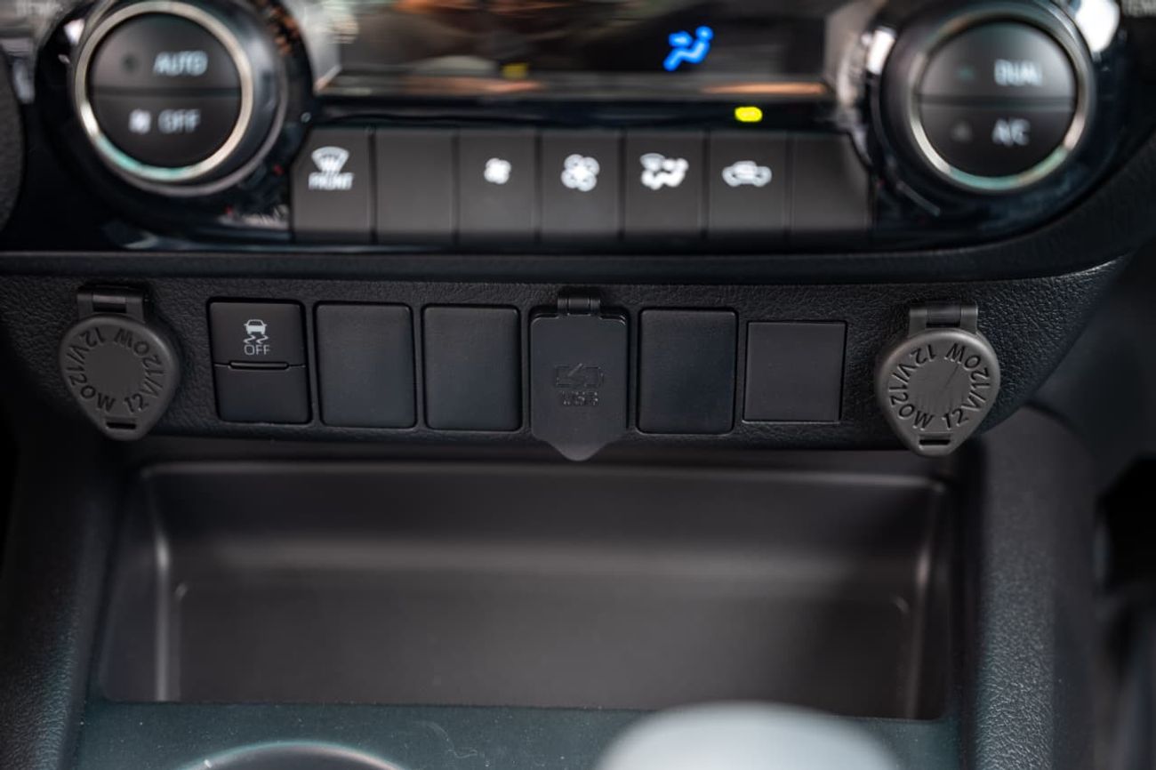 Toyota Hilux 2.7L 4x4 Double Cabin, Petrol, Full Option Automatic