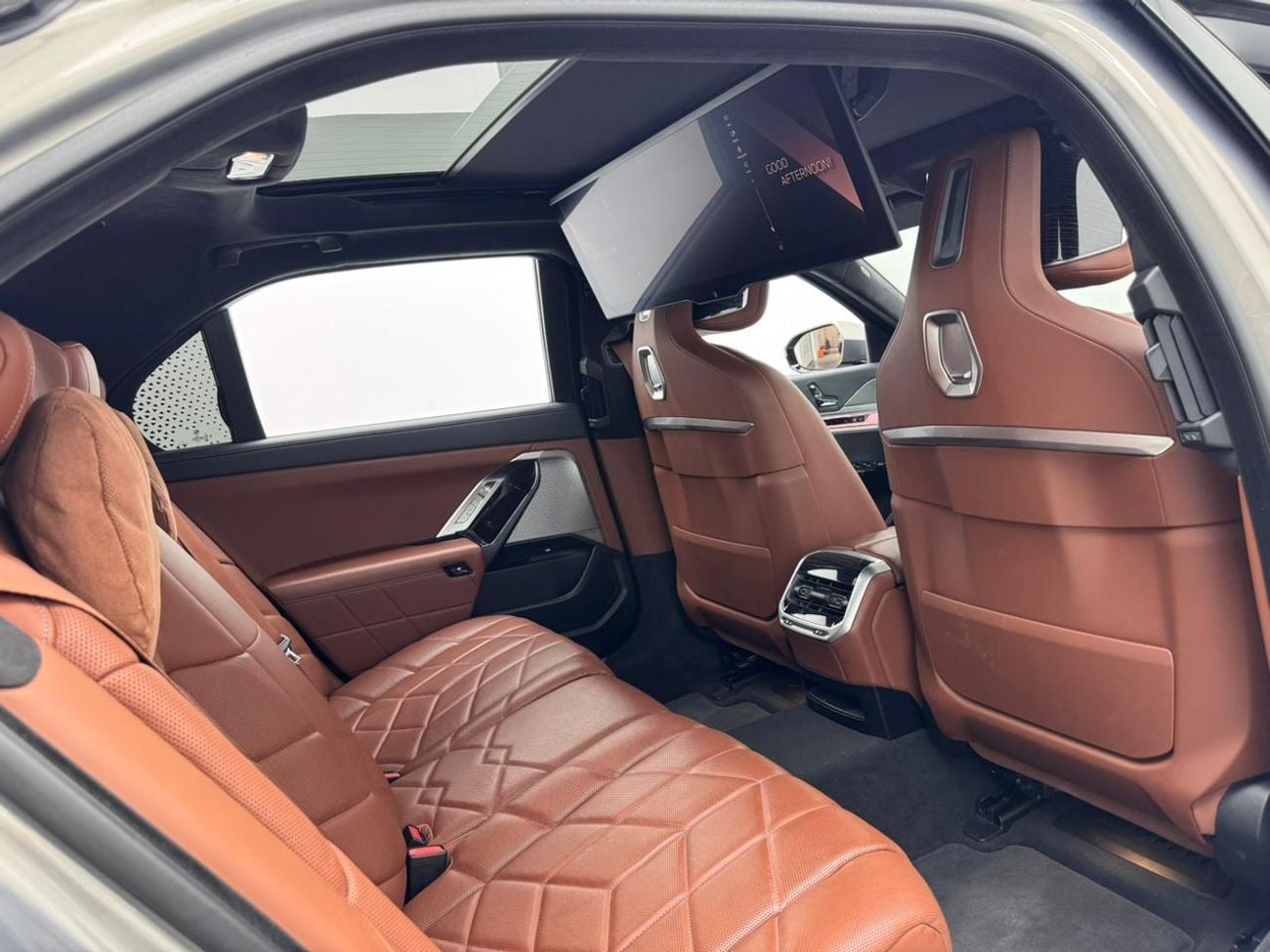 BMW 740i 2023 BMW 740i M-Sport, 2028 BMW Warranty And Service Pack, BMW Service History, GCC