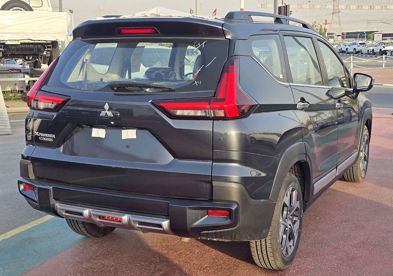 Mitsubishi Xpander Cross Mitsubishi Xpander Cross P1 line 1.5L SUV FWD Gcc Dark Grey 2025 Model