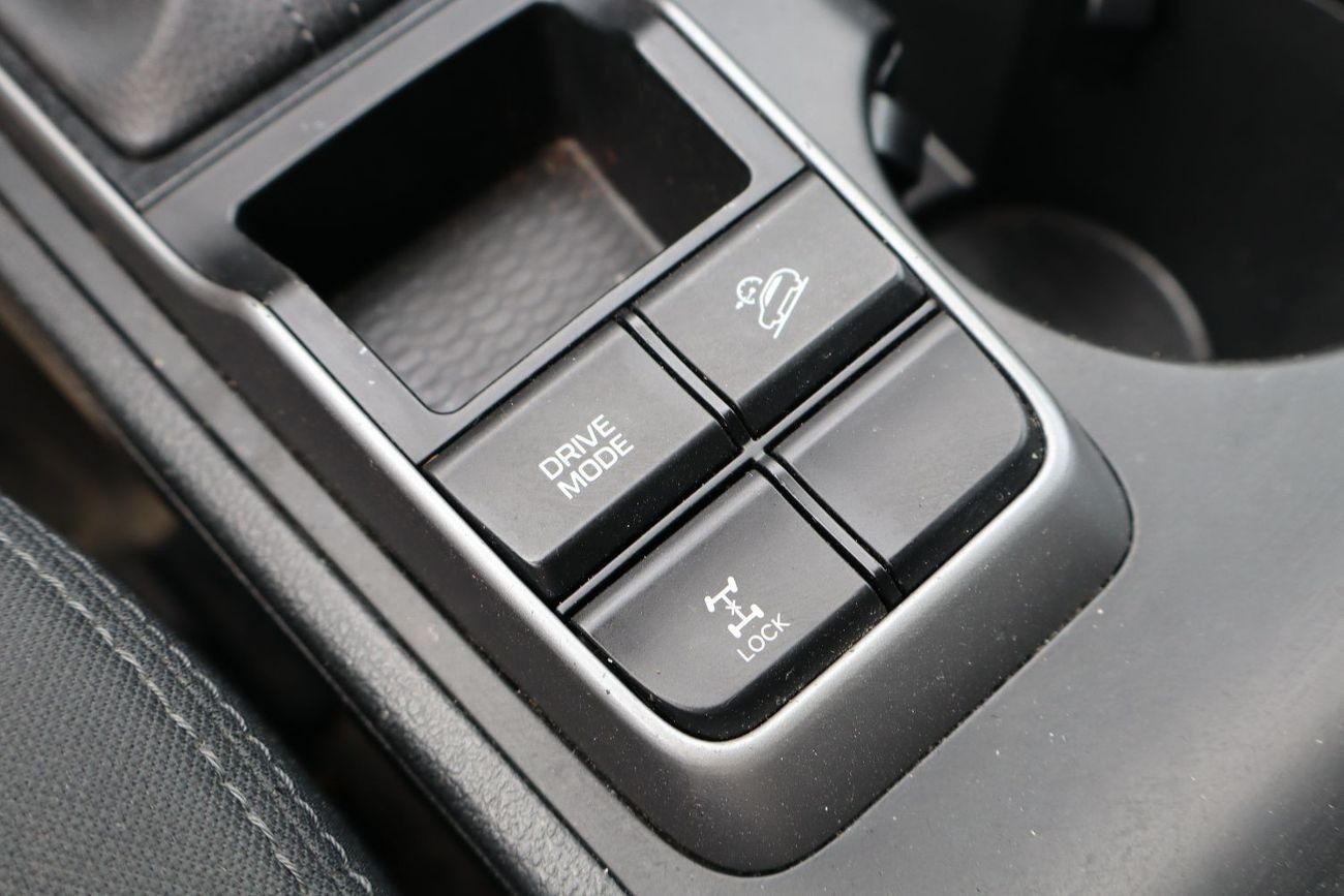 هيونداي توسون Basic Panorama 1.6L