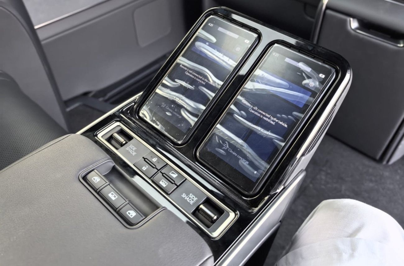 Lexus LM 350h 2025 LEXUS LM350h 2.5L HYBRID FULL OPTION