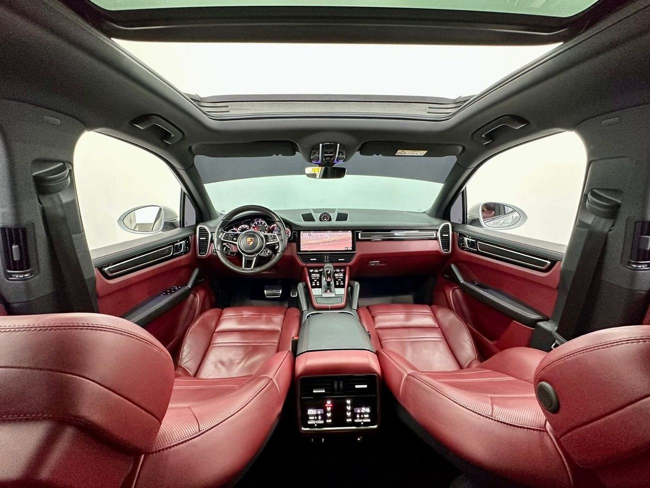 Porsche Cayenne 2019 Porsche Cayenne S, August 2024 Porsche Warranty, Full Porsche Service History, GCC