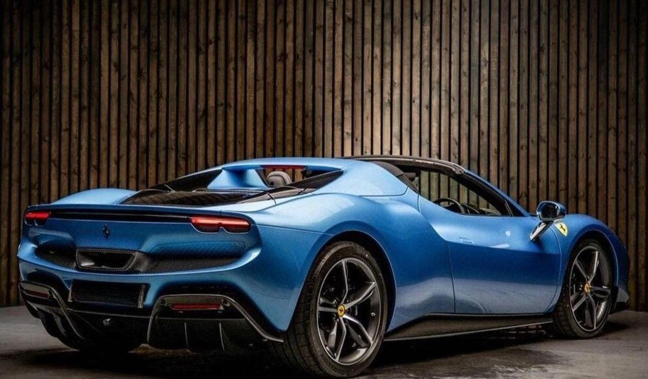 فيراري 296 GTS 3.0T V6 Spider F1 DCT RIGHT HAND DRIVE