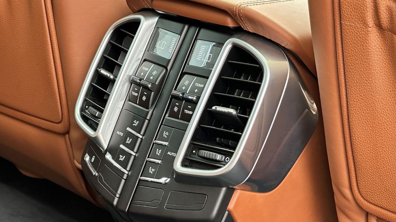 بورش كايان S Platinum Edition 2018 Full Service History GCC