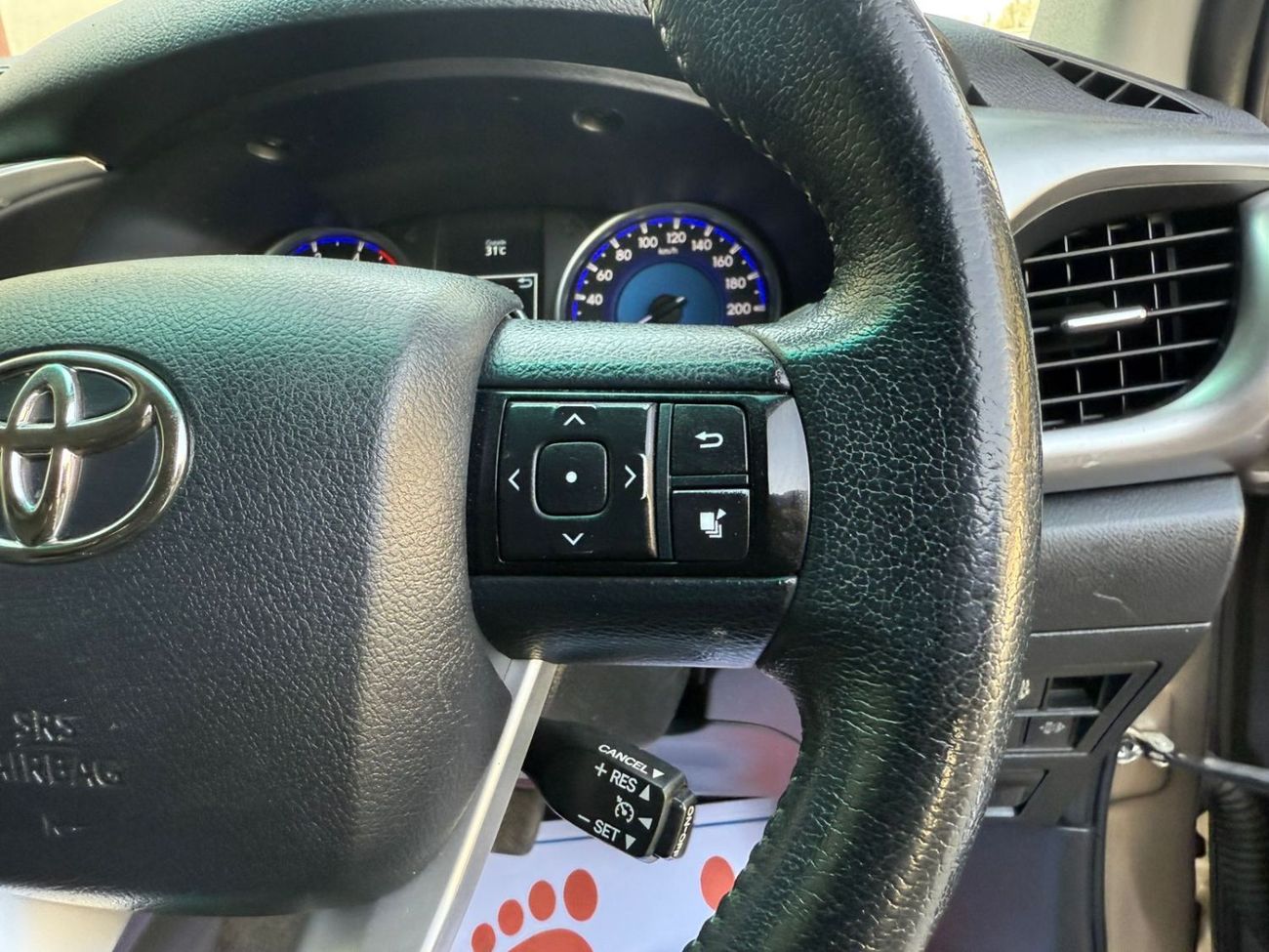 Toyota Hilux DOUBLE CABIN | MANUAL TRANSMISSION | RHD | 2.8L DIESEL ENGINE | PUSH START