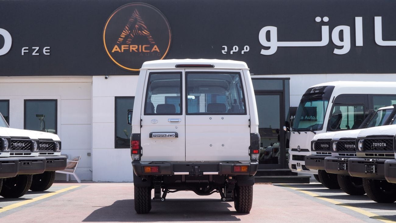 Toyota Land Cruiser 70 2.8 DIESEL 2025