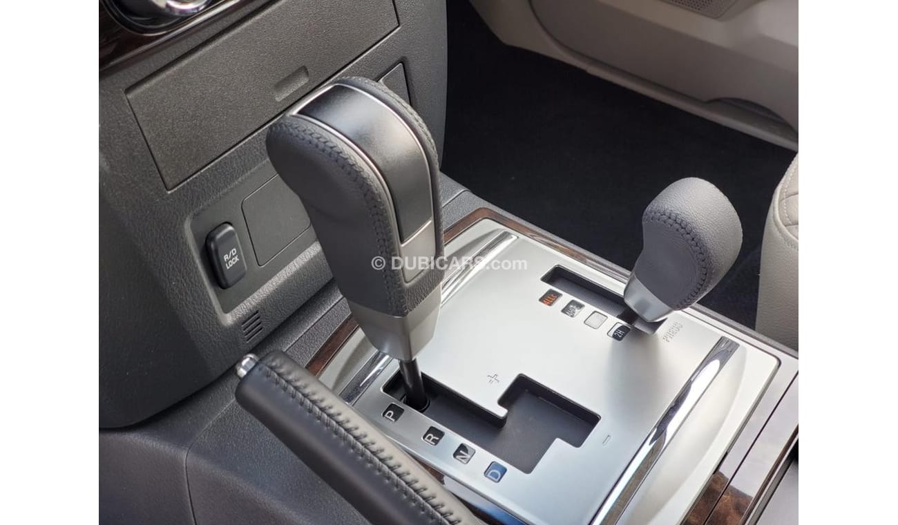 Mitsubishi Pajero GLS 4x4 Automatic 3.8L petrol V6 Gasoline with Leather Seats