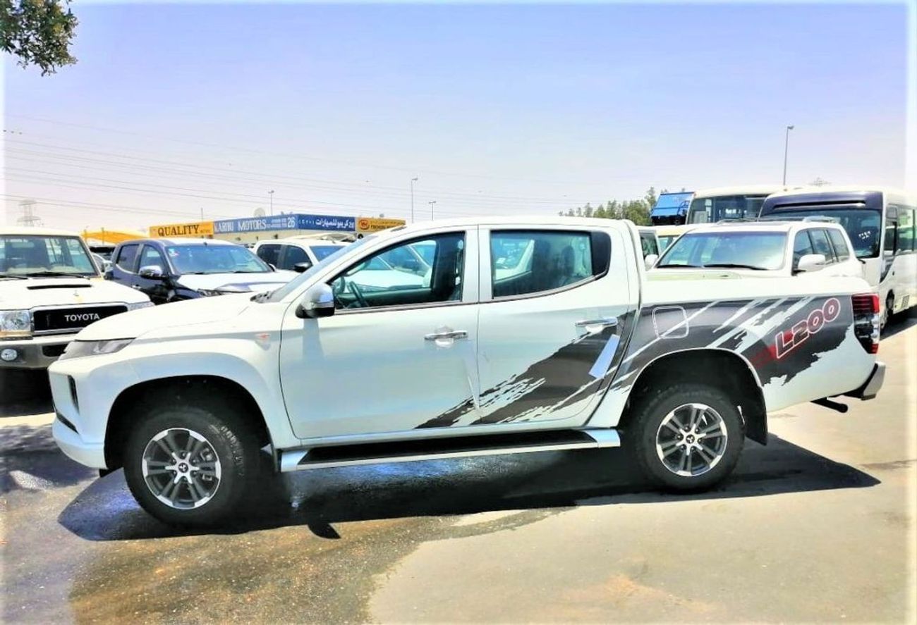 Mitsubishi L200 4x4 full option