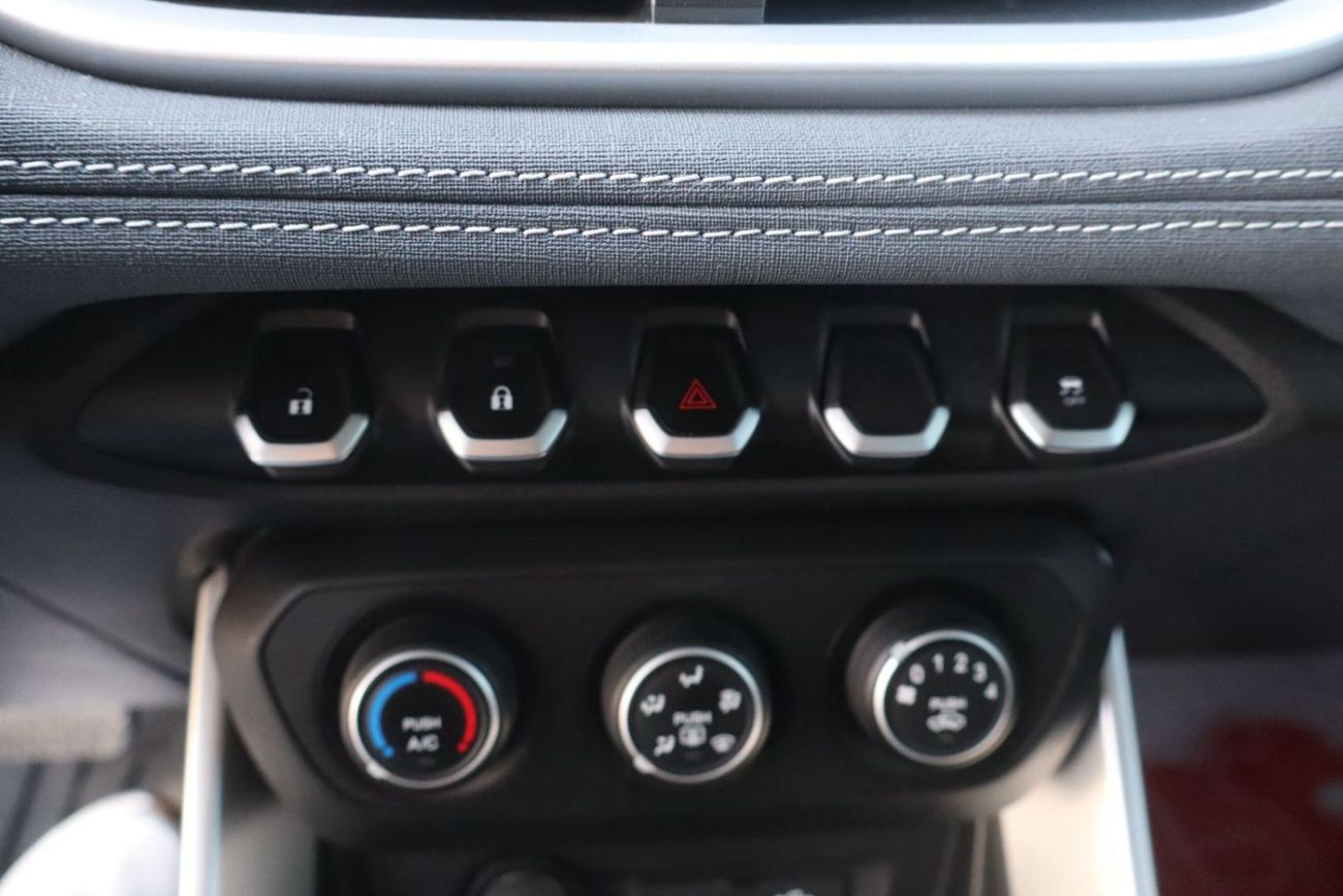 Chevrolet Captiva LT 1.5L (149 HP) (5 Seater)