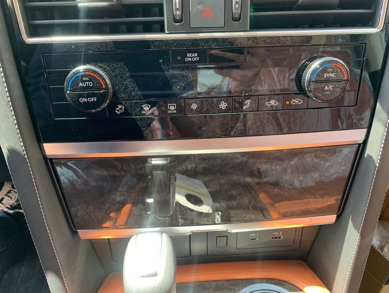 Nissan Patrol Nissan Patrol LE T2 (VVEL DIG) 5.6Ltr Petrol Model 2024