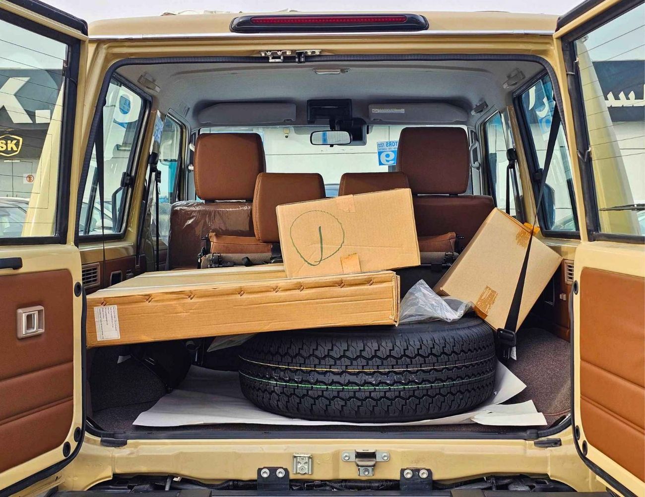 تويوتا لاند كروزر 70 70 LC71 3 DOOR LX-Z / 4.0L PETROL A/T / DIFF LOCK / 4WD (CODE # LC71LXZ)