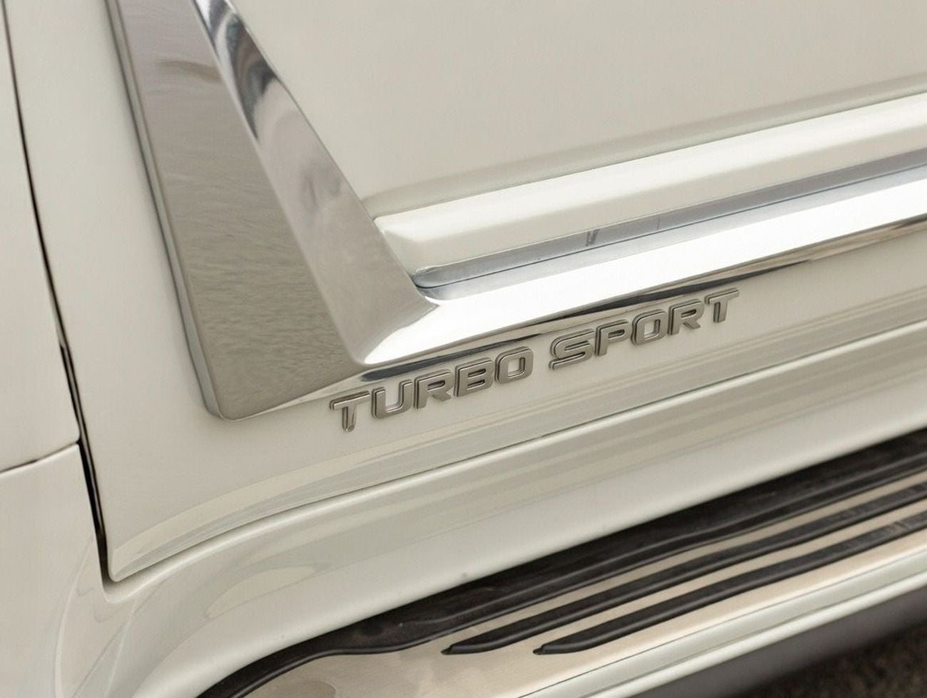 Lexus LX 700h EXPORT ONLY - EXPORT ONLY - LEXUS 700h 3.5L TWIN TURBO V6 TURBO SPORT (OMANI)