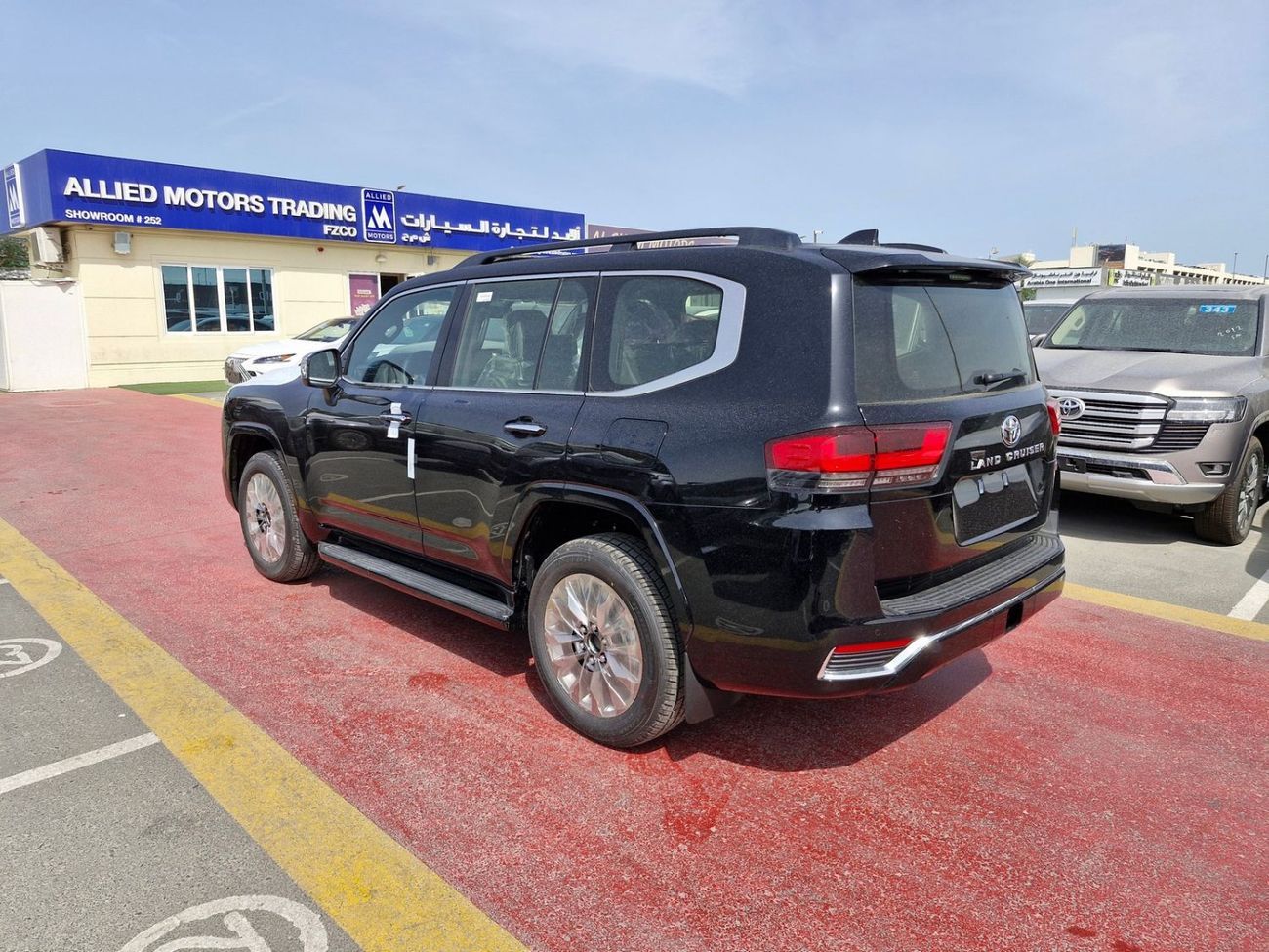 Toyota Land Cruiser ONLY FOR AFRICA, BEST PRICE 2025 LAND CRUISER VXR 3.3L DIESEL BRAND NEW 0KM