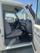 تويوتا لاند كروزر LC79 4.2L Pickup Single cab 5- MT 4X4
