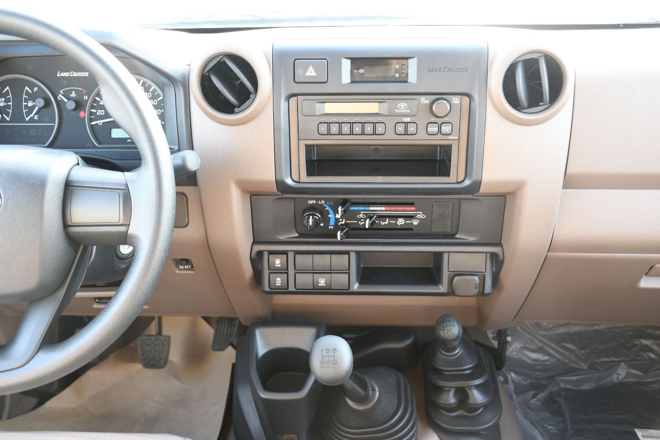 Toyota Land Cruiser 70 Hardtop 4.5L V8 Diesel