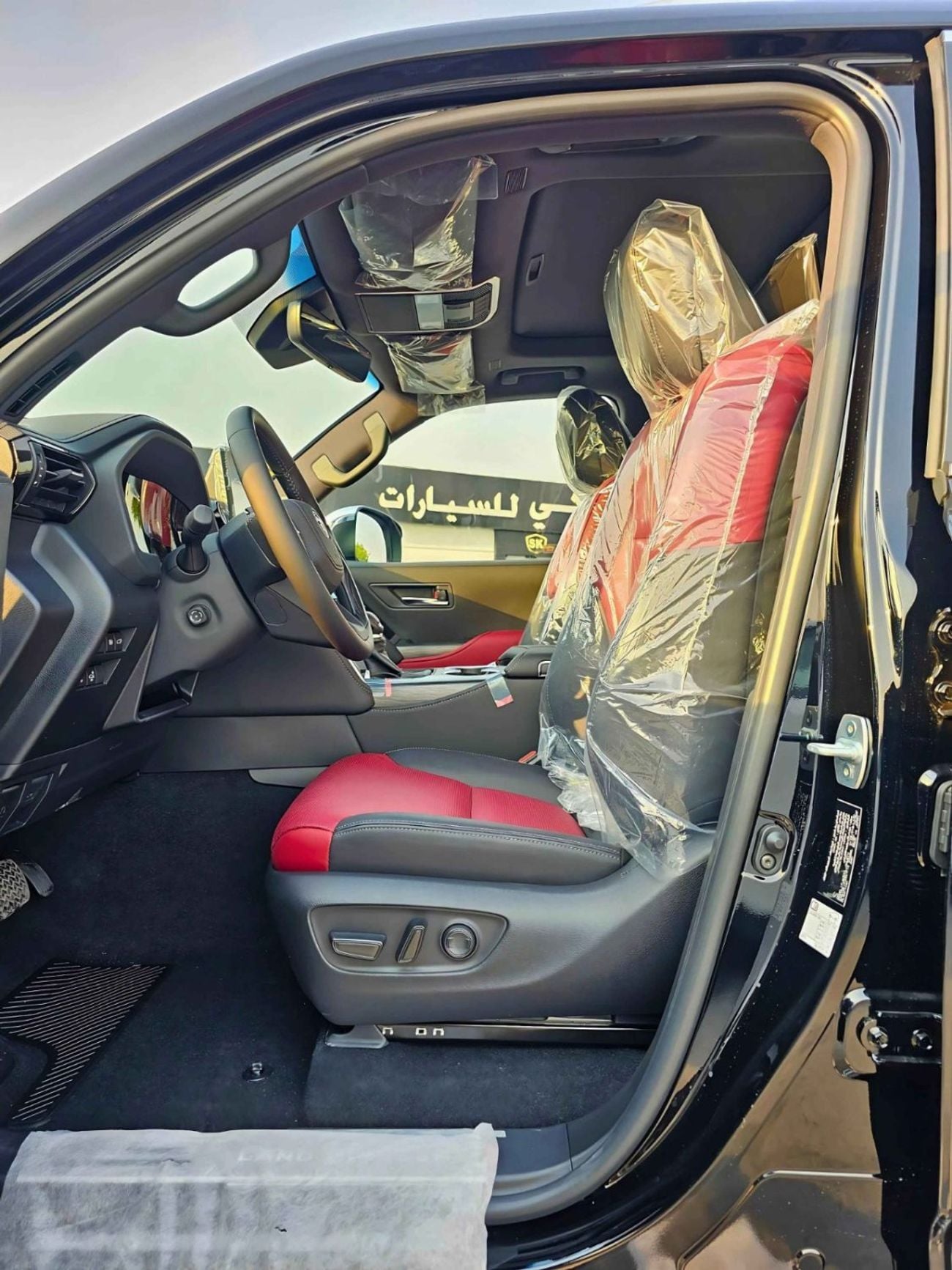 تويوتا لاند كروزر VXR 3.3L DIESEL || PWR WITH MEMORY SEATS / HUD , RADAR / JBL SPEAKERS (CODE # LCDVXRHA)