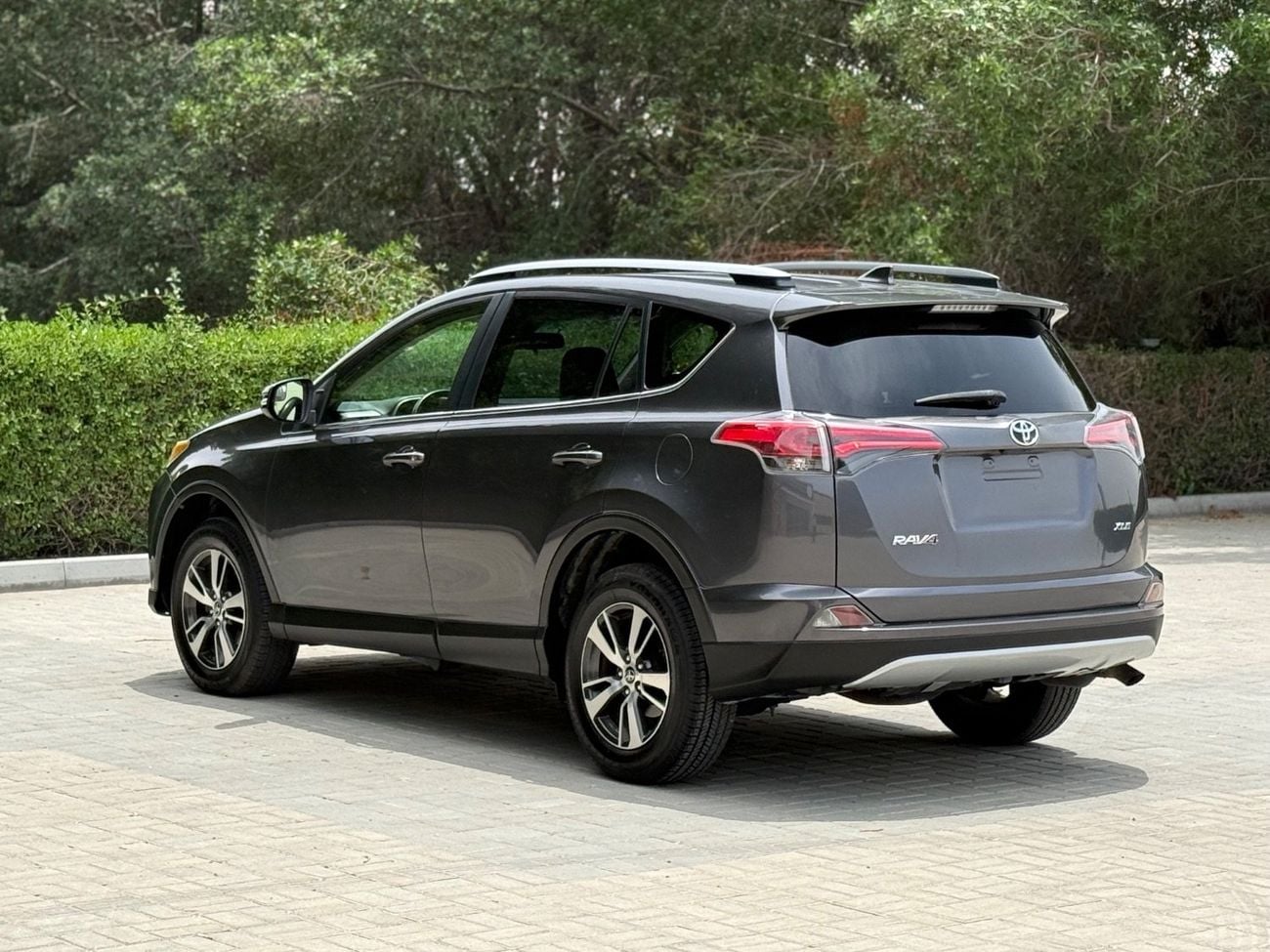 Toyota RAV4 Limited 2.5L