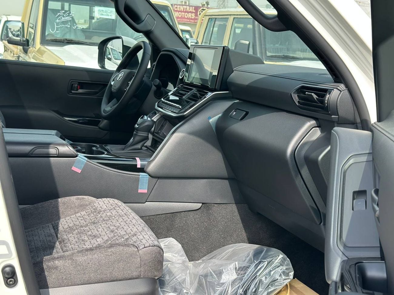 تويوتا لاند كروزر GXR 3.5L PTR A/T // 2026 // STD with Sunroof , Cool Box , Cruise Control // Special Offer // By Form