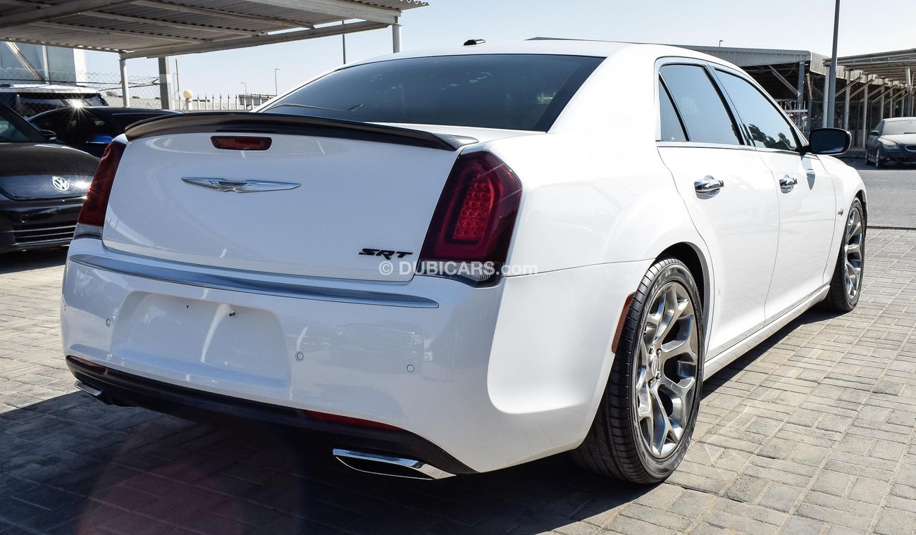 Chrysler 300 SRT