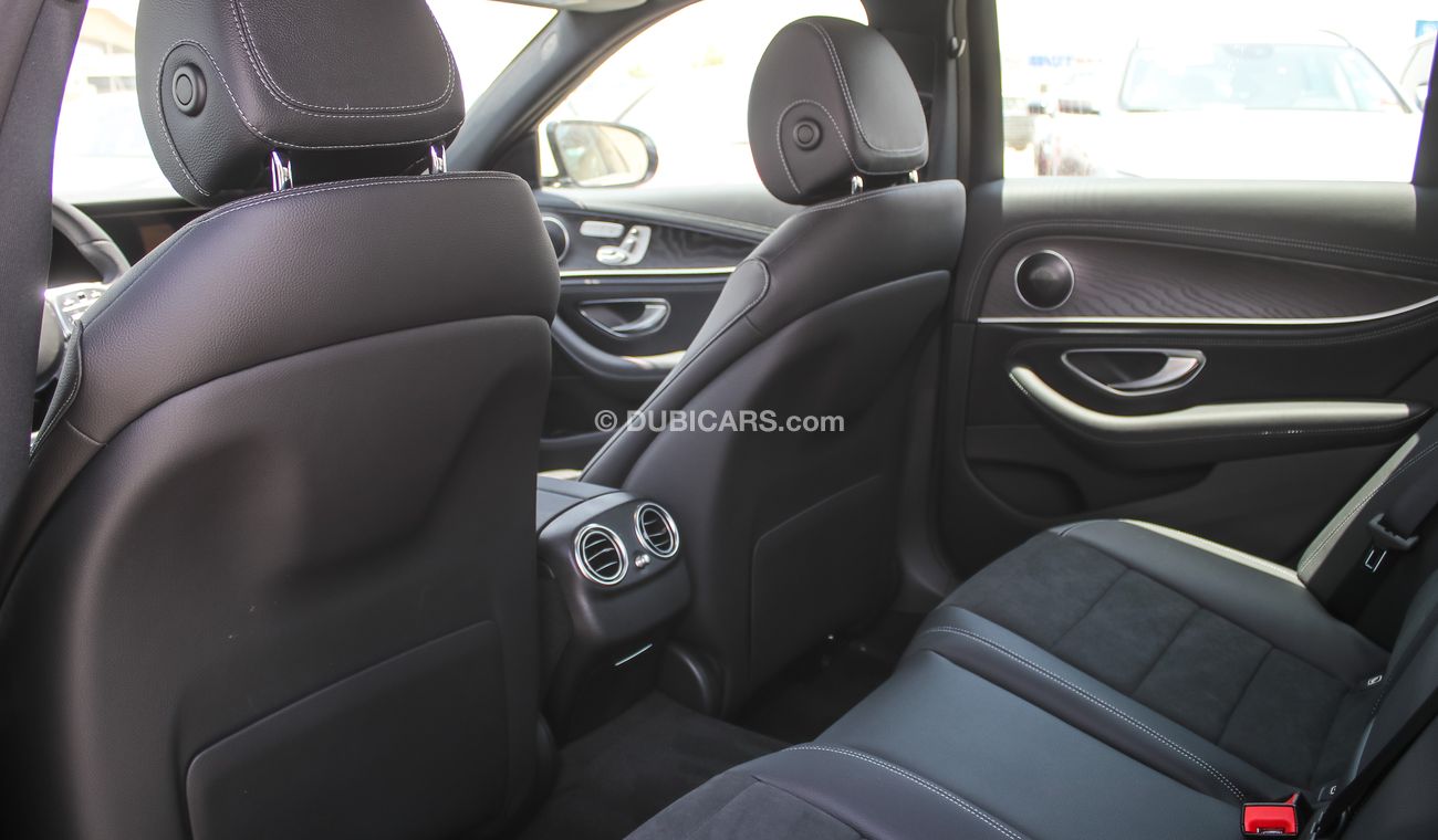 Mercedes-Benz E200 AMG Kit full digital dashboard , full options , pano roof