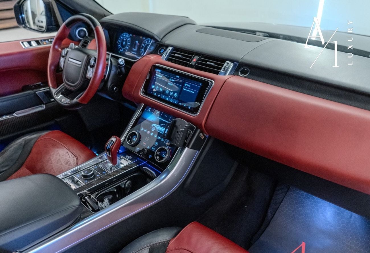لاند روفر رينج روفر سبورت 2019 Range Rover SVR, Fully Loaded, Excellent Condition, Carbon Fibre Package, GCC Spec