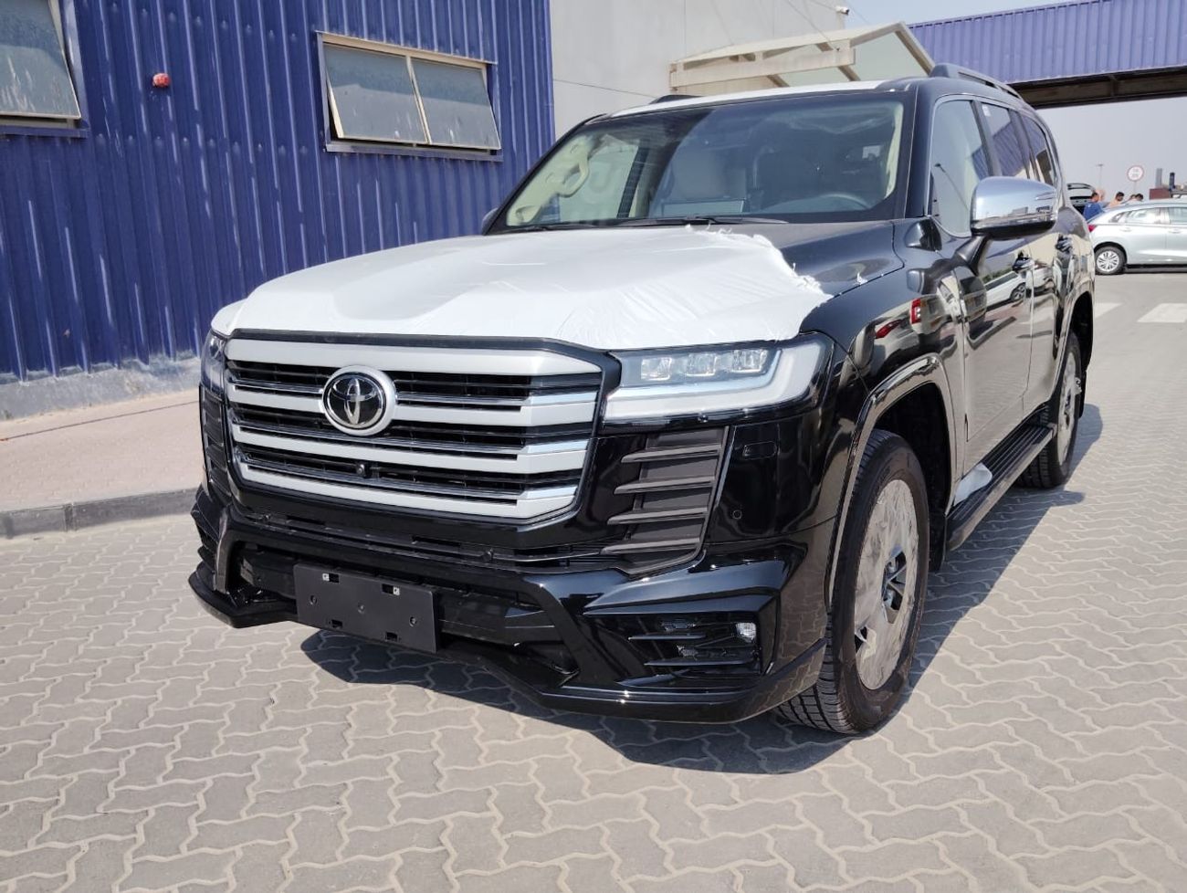 New 2024 Toyota Land Cruiser LC300 VXR FullOption 3.3L V6 TW Twin