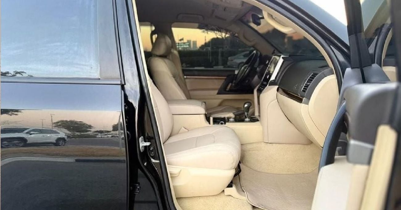Toyota Land Cruiser GXR