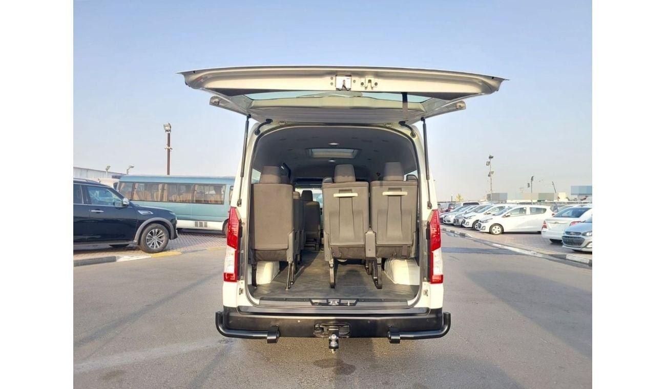 Toyota Hiace TOYOTA HIACE COMMUTER VAN RHD 2019 MODEL 2.8 L DIESEL AUTOMATIC(PM01938)