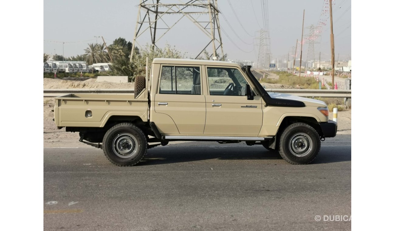 تويوتا لاند كروزر بيك آب 4.2L,V6,DIESEL,DOUBLE/CABIN,POWER WINDOW,DIFF/LOCK,MT,2022MY